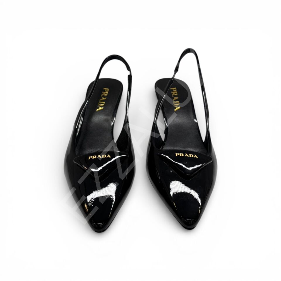 Prada 666 Arkası Açık Gold Yazılı Kısa Topuklu Siyah Kadın Ayakkabı