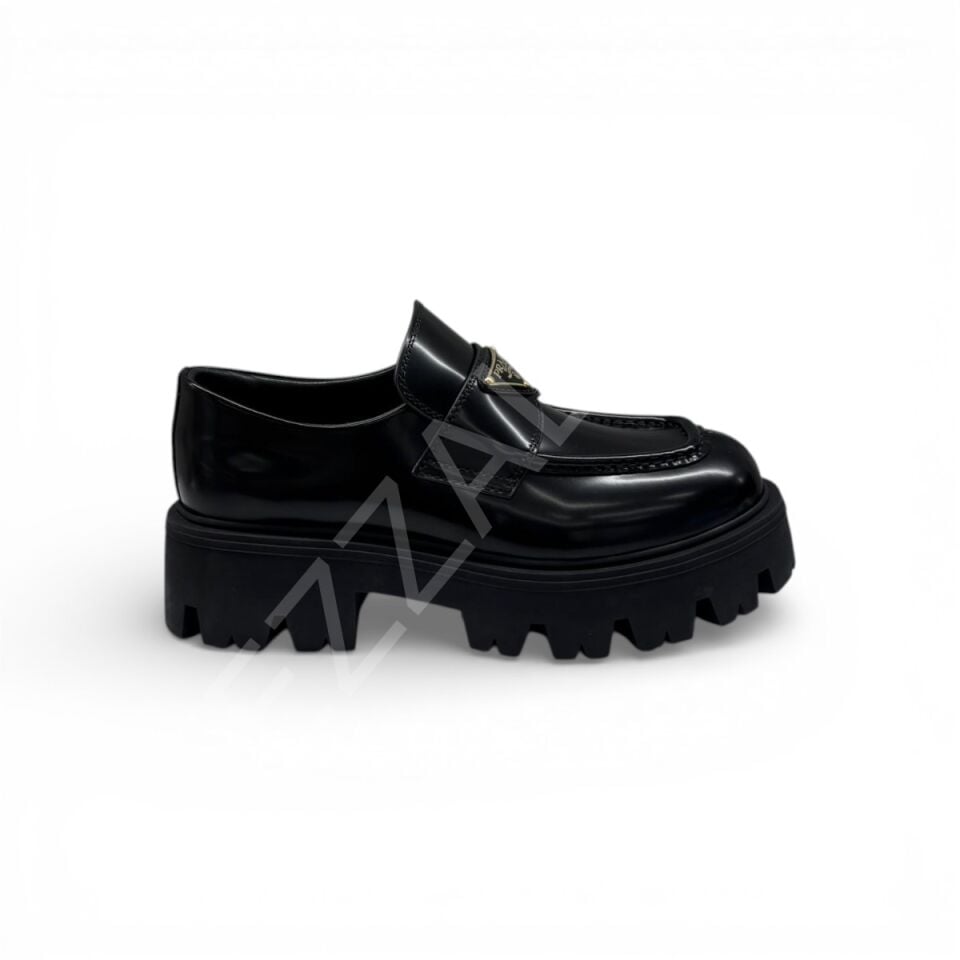 Prada 1158 Siyah Loafer Gold K.T Kadın Ayakkabı