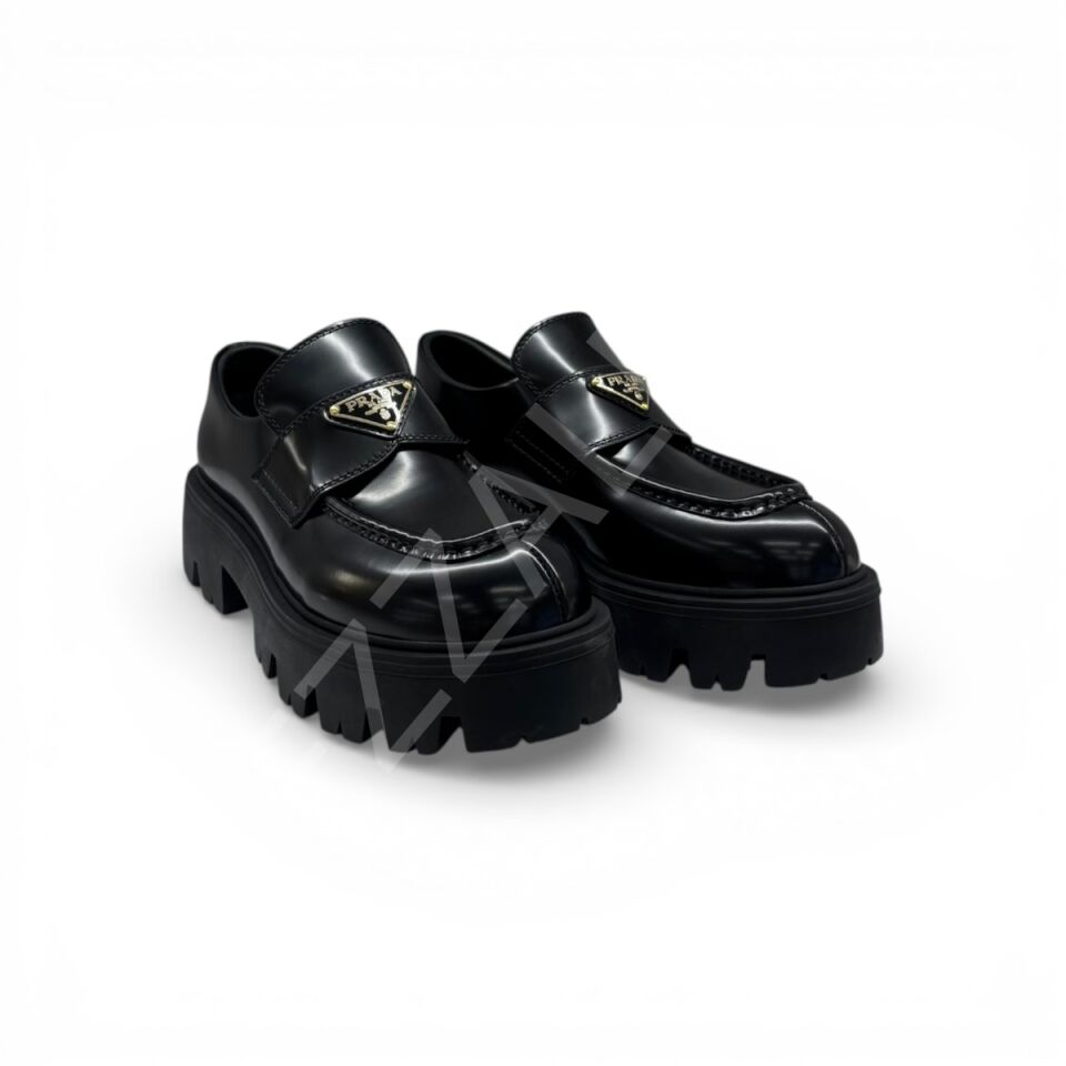 Prada 1158 Siyah Loafer Gold K.T Kadın Ayakkabı