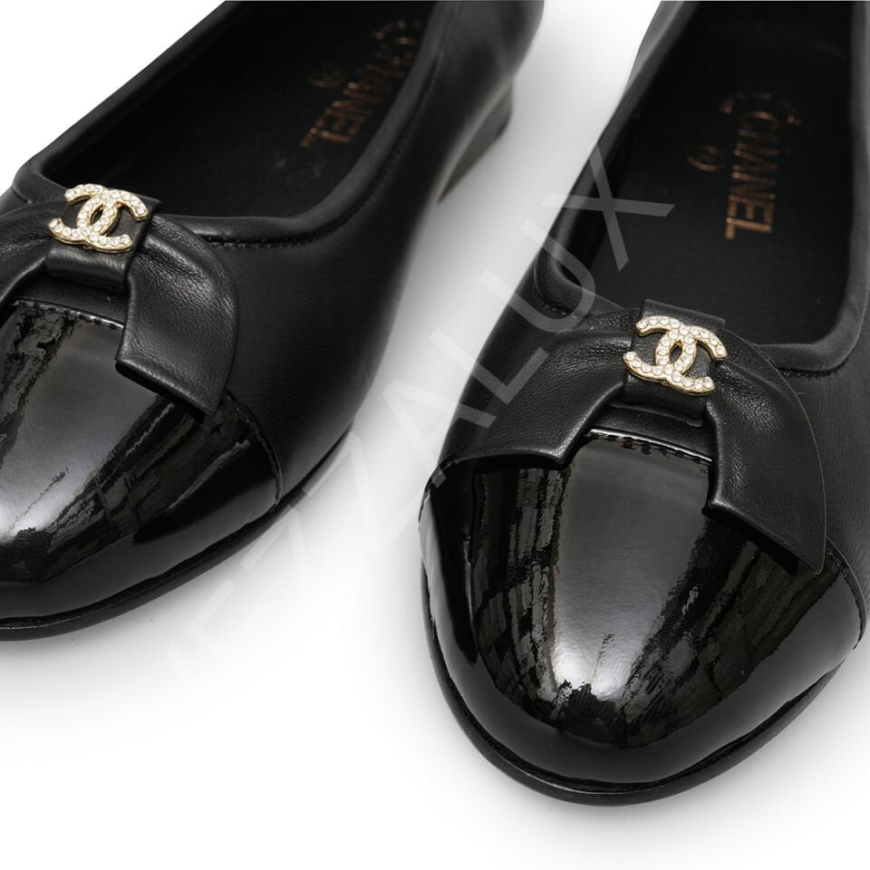 Chanel 22 Siyah Deri Ucu Parlak Kadın Ayakkabı