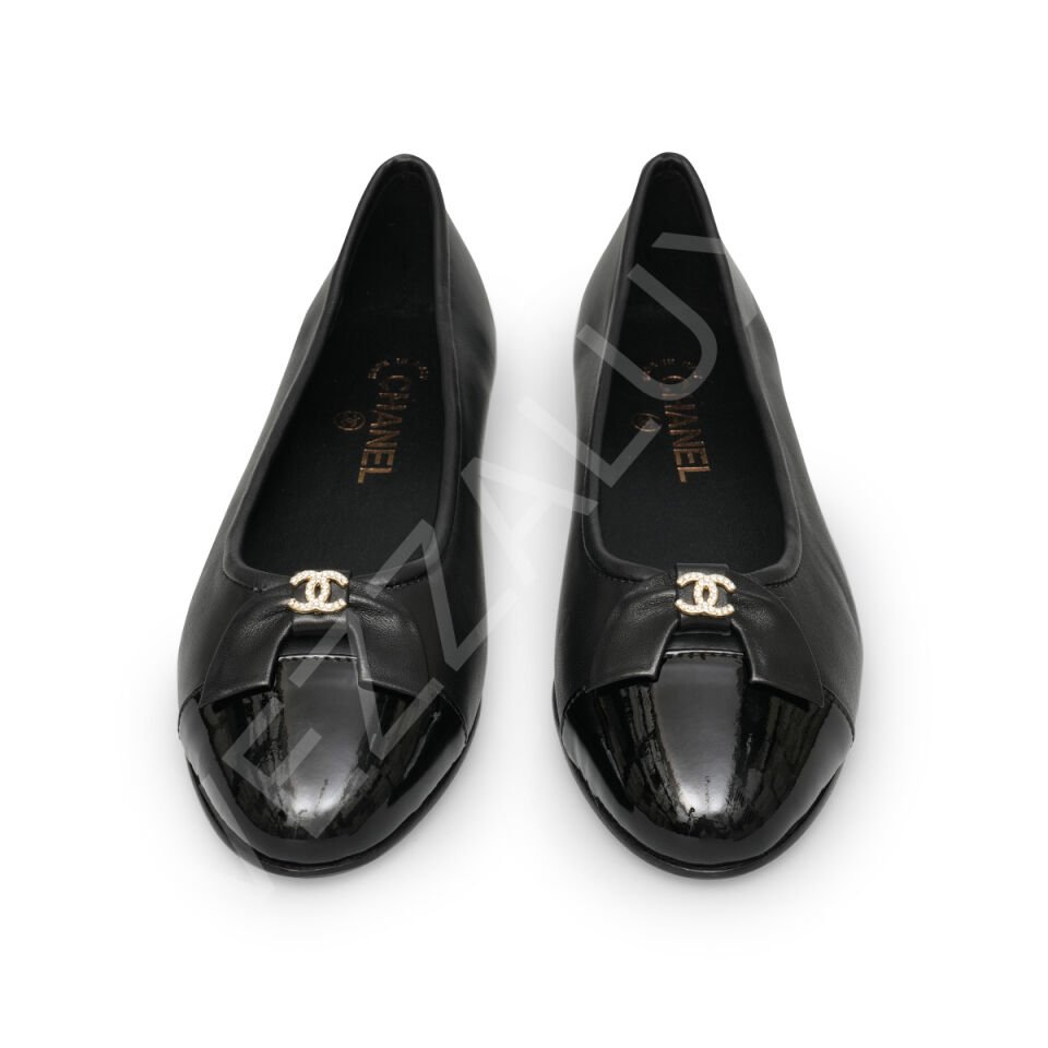 Chanel 22 Siyah Deri Ucu Parlak Kadın Ayakkabı