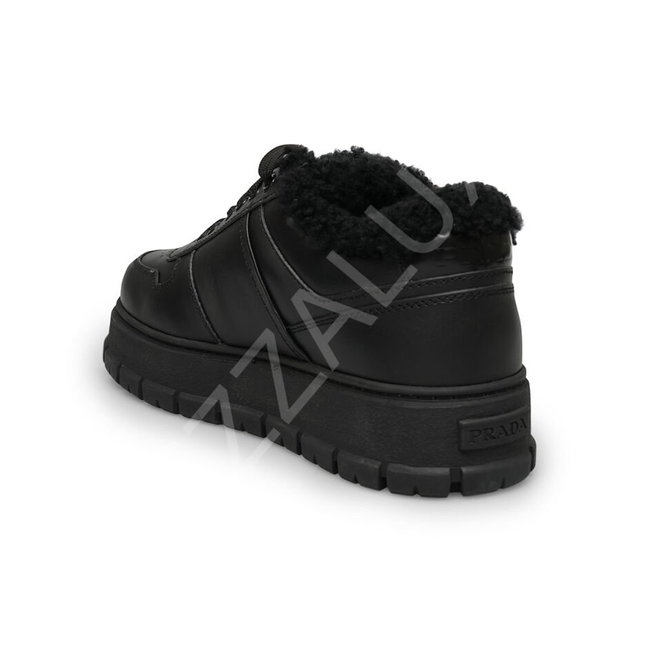 Prada 11 Tüylü Kısa Bot Kadın Ayakkabı