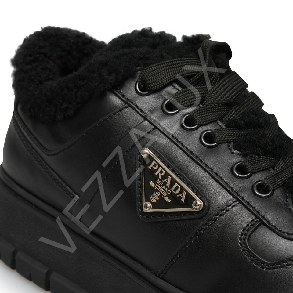 Prada 11 Tüylü Kısa Bot Kadın Ayakkabı