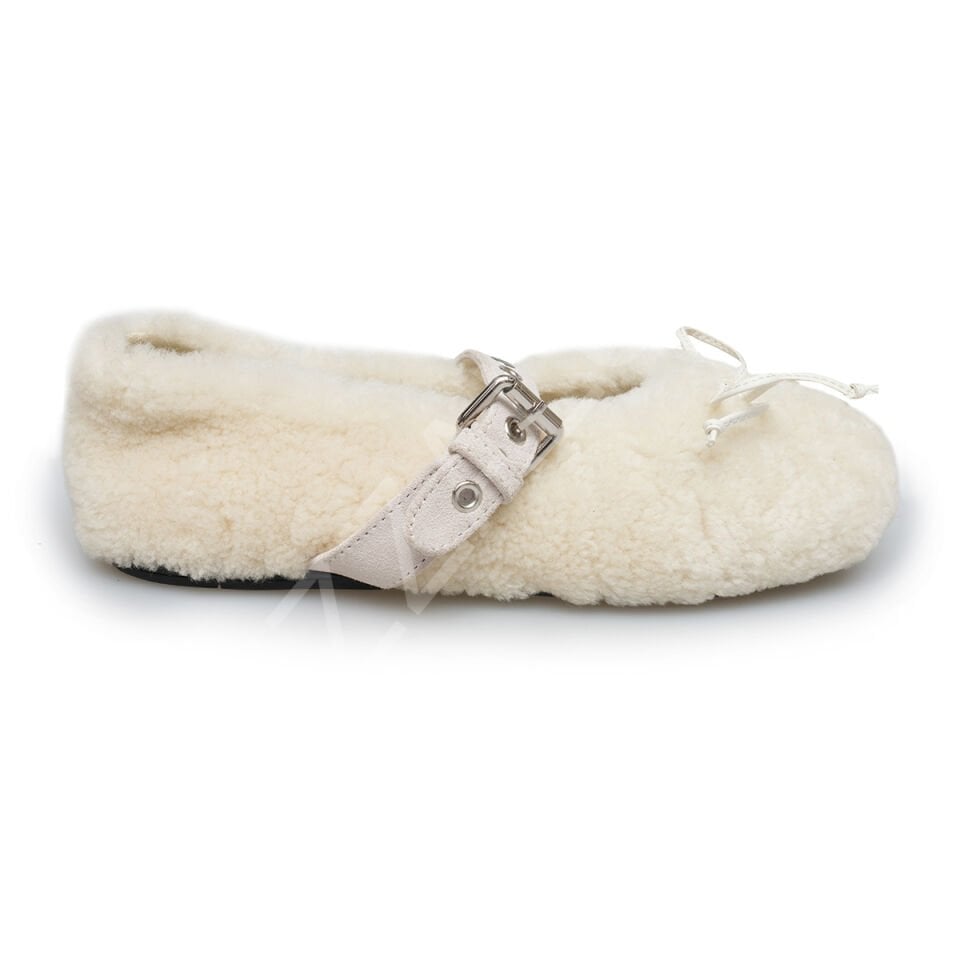 Miu 590 Beyaz Tüylü Babet Kadın Ayakkabı