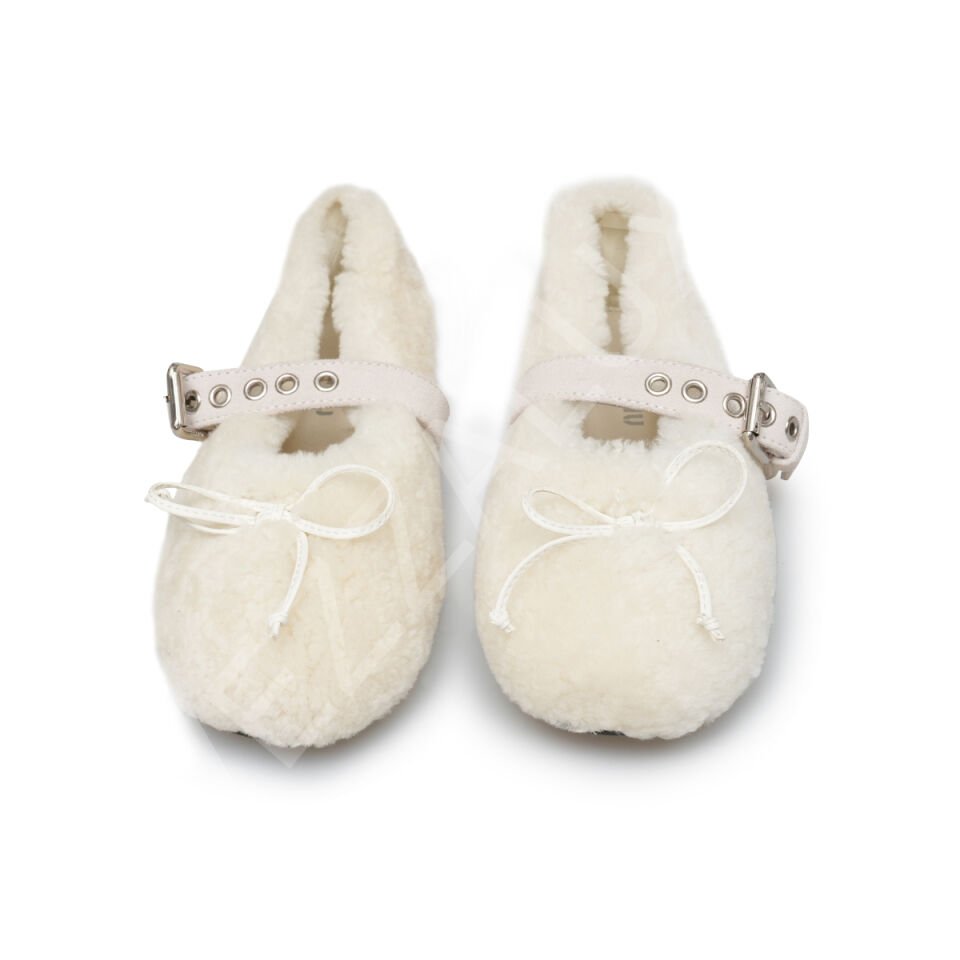 Miu 590 Beyaz Tüylü Babet Kadın Ayakkabı