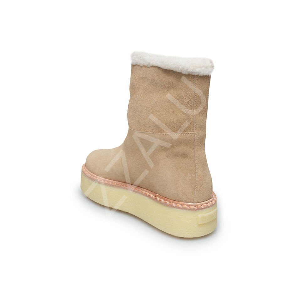 Prada 637 Vizon Tüylü Uzun Bot Kadın Ayakkabı