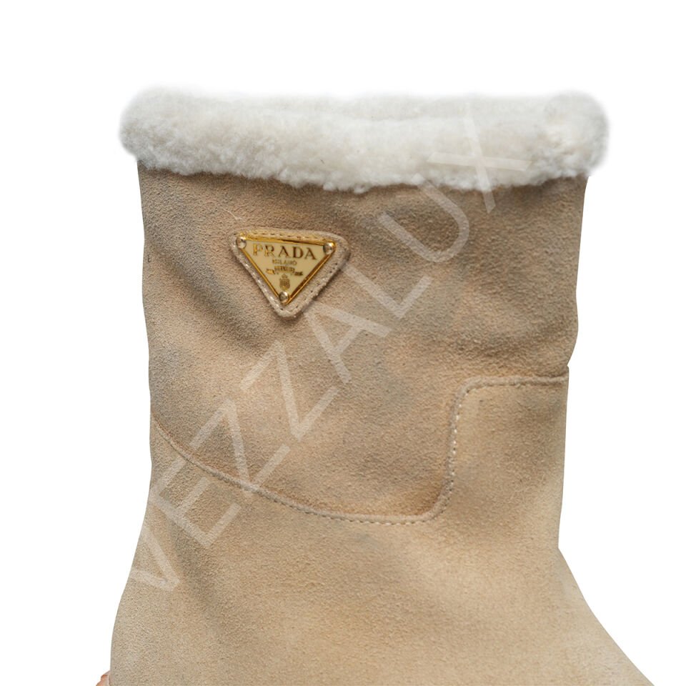 Prada 637 Vizon Tüylü Uzun Bot Kadın Ayakkabı