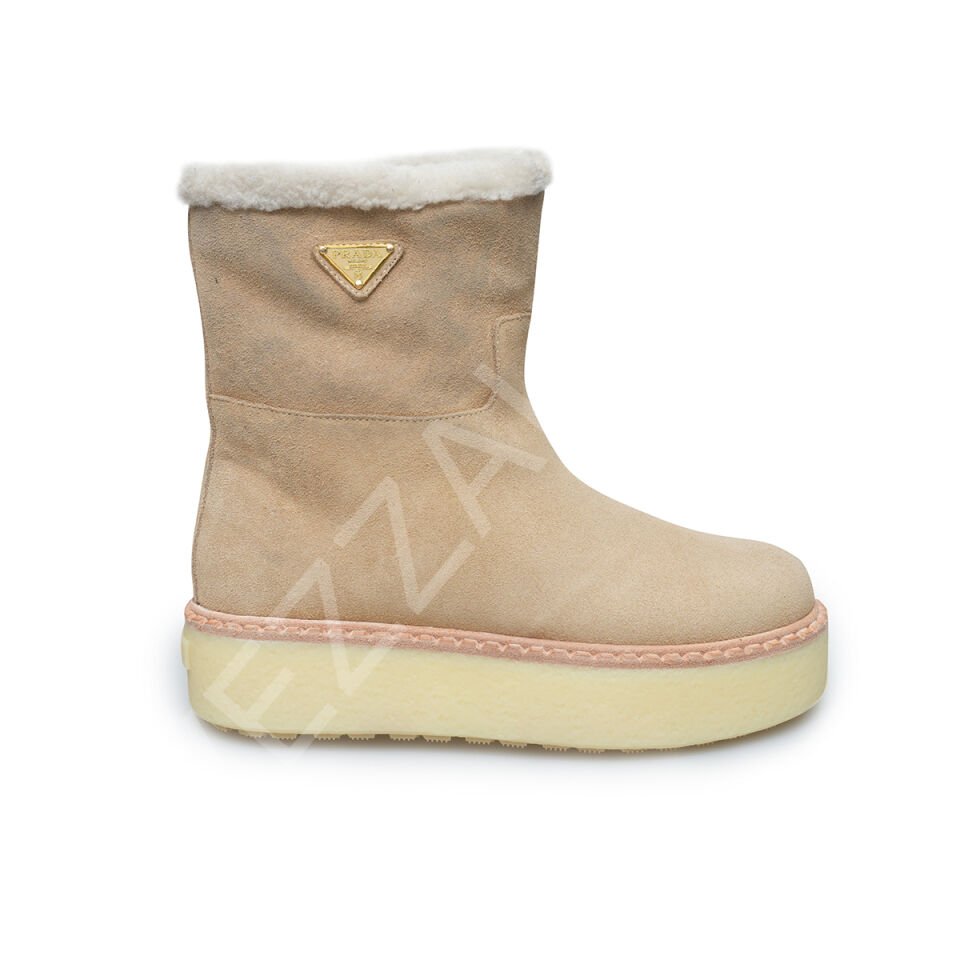 Prada 637 Vizon Tüylü Uzun Bot Kadın Ayakkabı