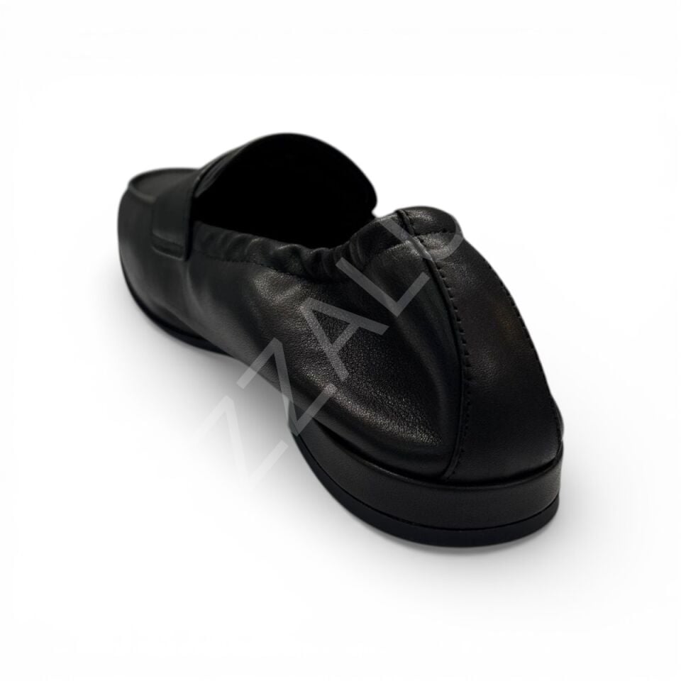 Prada 783 Siyah Lastikli Loafer Deri Kadın Ayakkabı